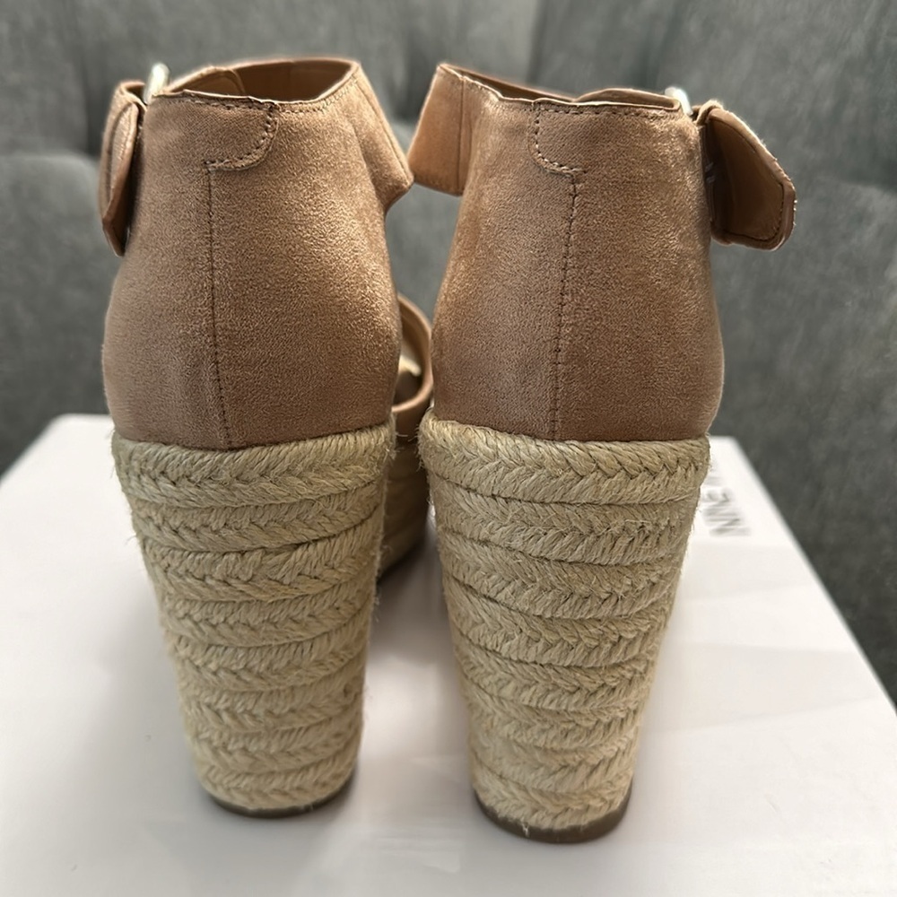 Nine West Tan Wedge Sandals - Picture 6 of 7